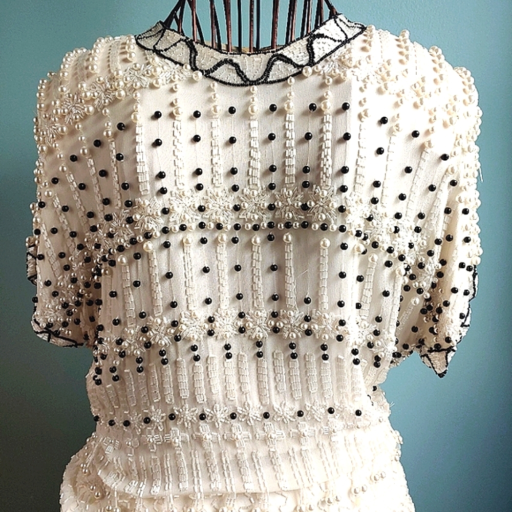 Vintage 90s Silk Bead Embroidered Cocktail Dress White Black Size 8 Nite Line